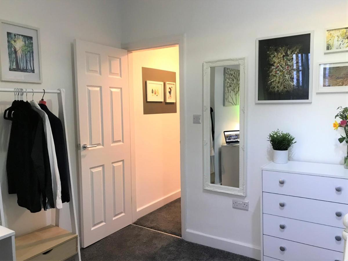 Stylish Modern 3-Bed House Nr Manchester City Ctr Whitefield Bagian luar foto