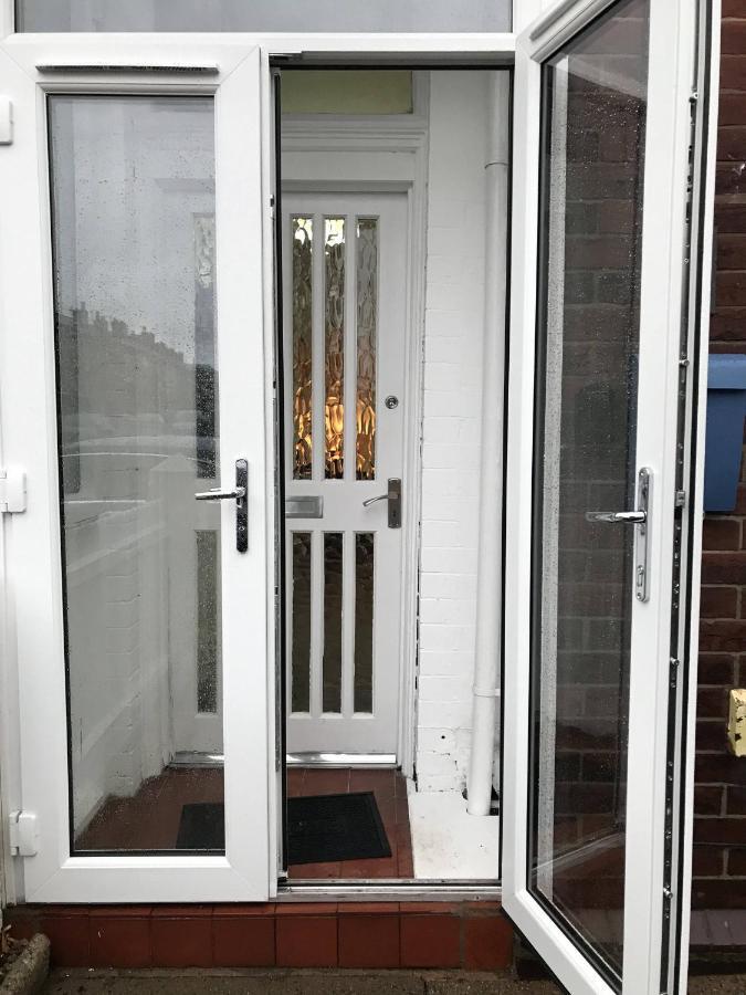 Stylish Modern 3-Bed House Nr Manchester City Ctr Whitefield Bagian luar foto