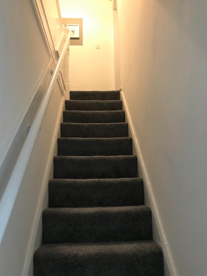 Stylish Modern 3-Bed House Nr Manchester City Ctr Whitefield Bagian luar foto