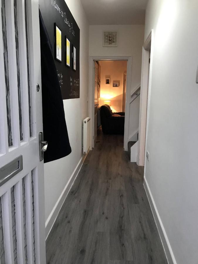 Stylish Modern 3-Bed House Nr Manchester City Ctr Whitefield Bagian luar foto