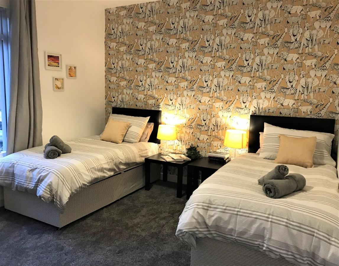 Stylish Modern 3-Bed House Nr Manchester City Ctr Whitefield Bagian luar foto
