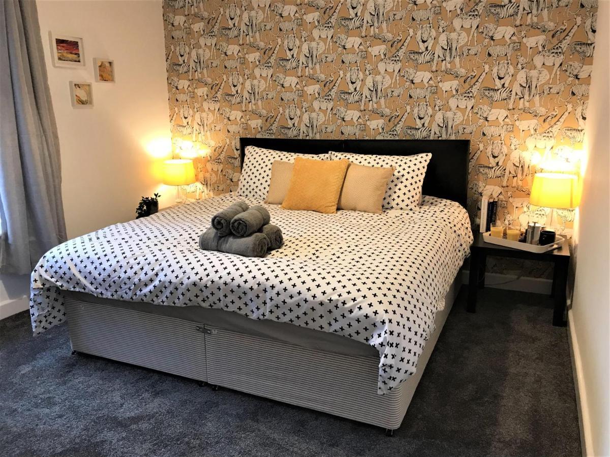 Stylish Modern 3-Bed House Nr Manchester City Ctr Whitefield Bagian luar foto