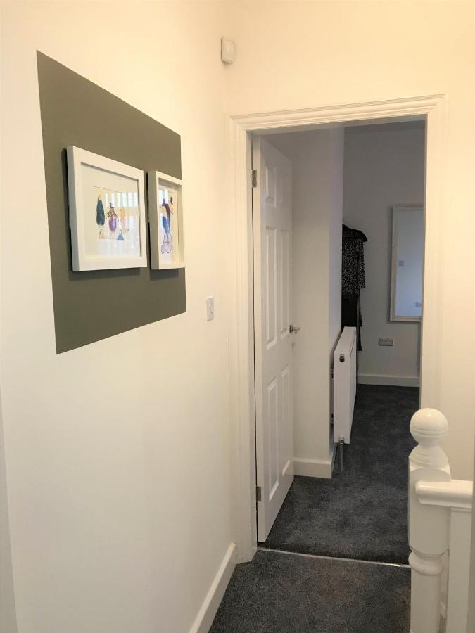 Stylish Modern 3-Bed House Nr Manchester City Ctr Whitefield Bagian luar foto