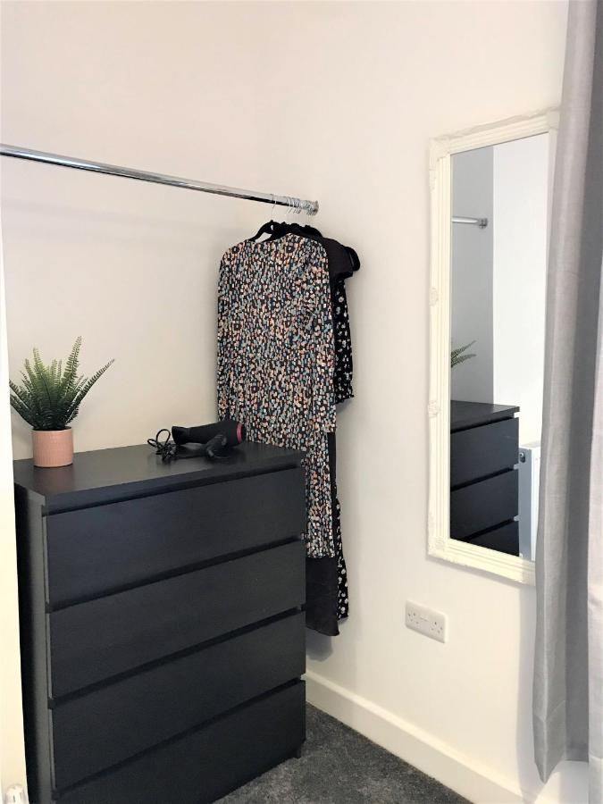 Stylish Modern 3-Bed House Nr Manchester City Ctr Whitefield Bagian luar foto